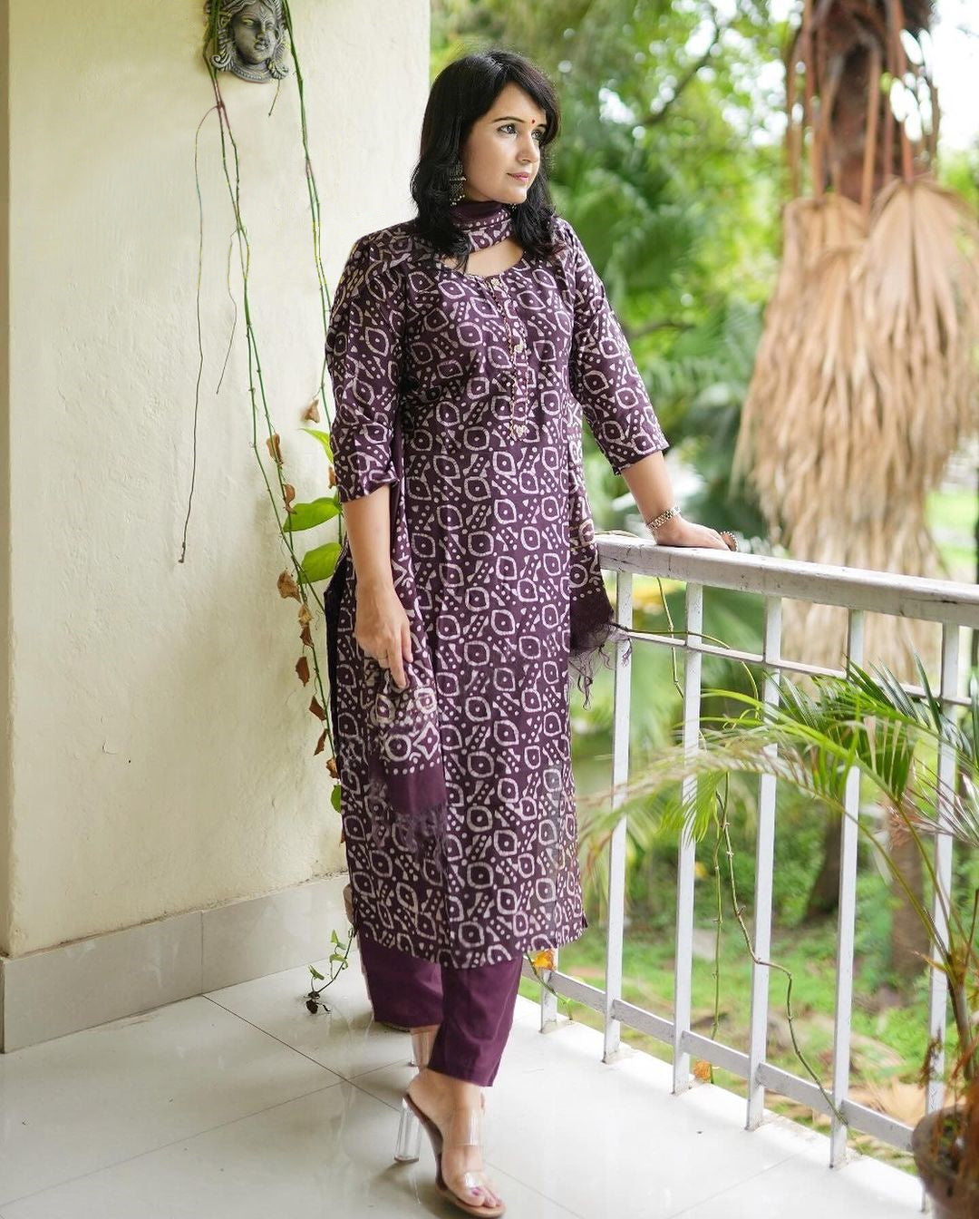 ALVAMI Women Viscose Printed Kurta And Pant Set With Dupatta