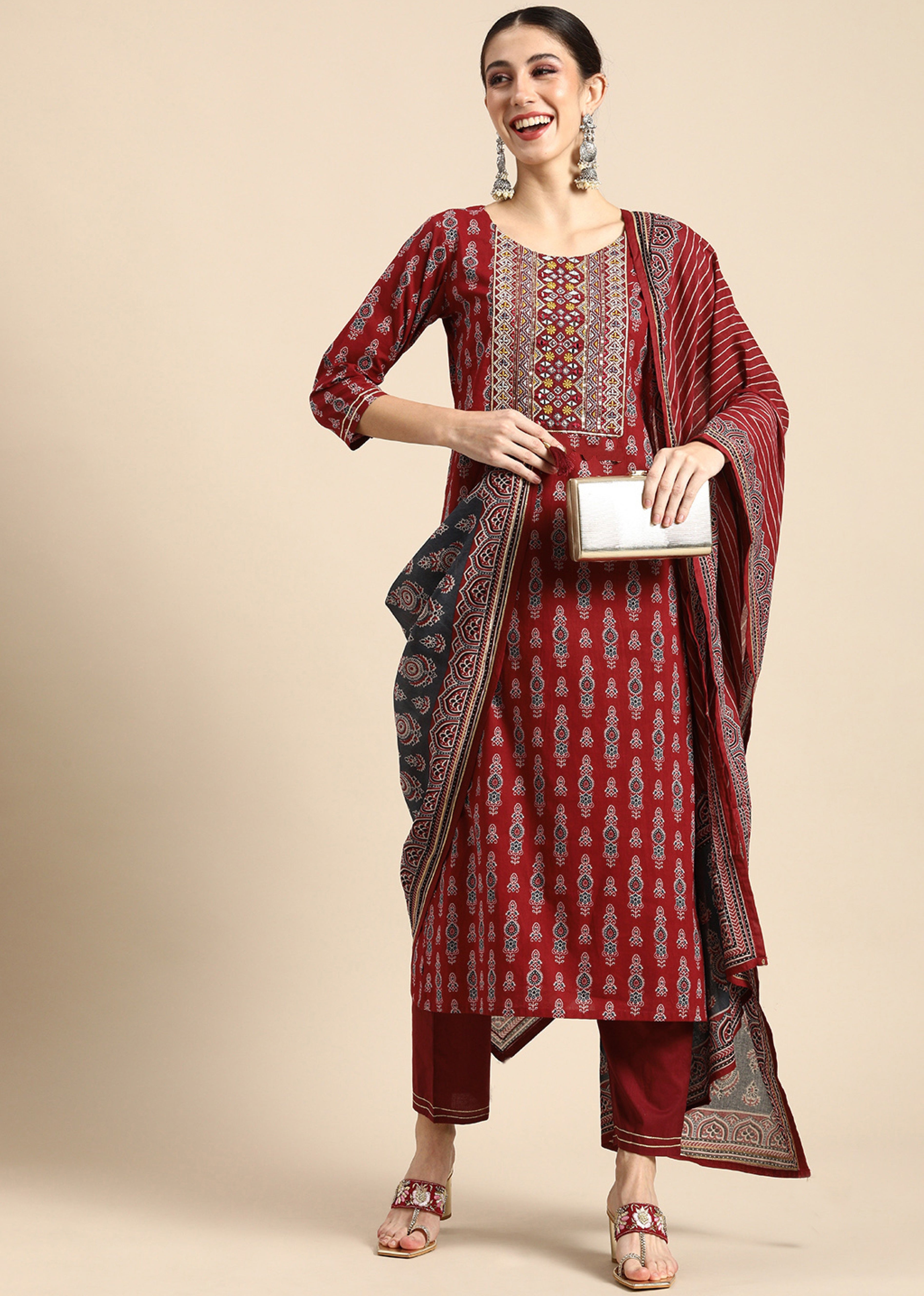 ALVAMI Women Viscose Kurta And Pant Set With Dupatta