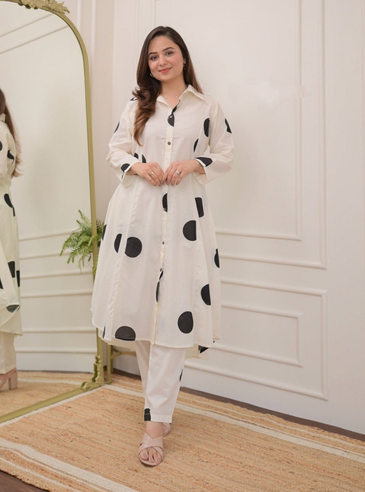 Women Daily Wear Kurta And Pant Set