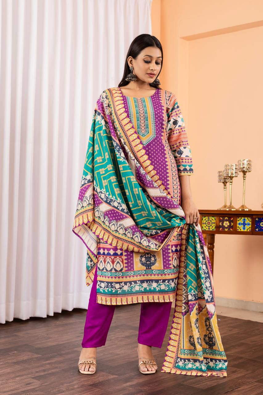 Women Printed Muslin Pakistani Suit Set With Dupatta