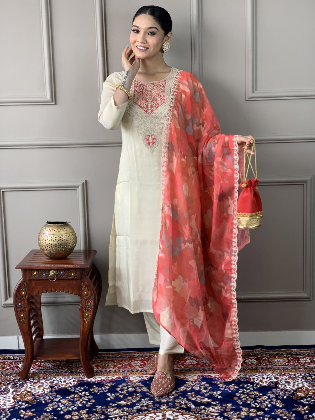 Women Chanderi Fabric Kurta Set With Dupatta