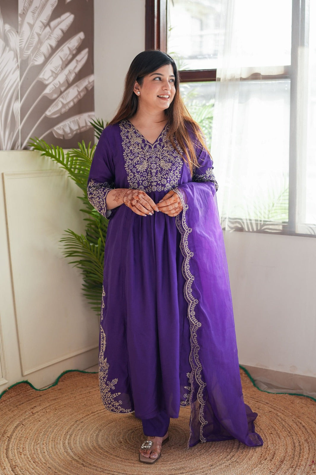 Women Viscose Chanderi Kurta Set With Dupatta